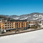 Отель Alpenparks & Taxacher Кирхберг