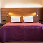 Alpenparks & Taxacher 5*