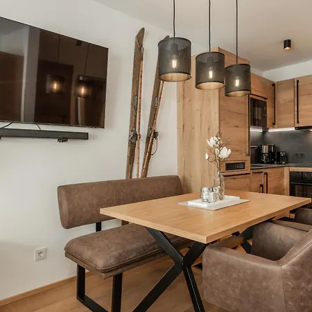 Alpenparks Hotel&apartment Taxacher