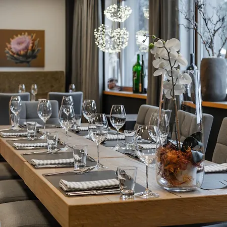 Alpenparks Hotel&apartment Taxacher Hotel