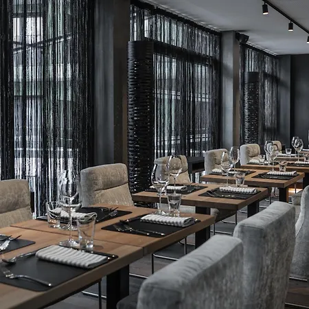 酒店 Alpenparks & Taxacher