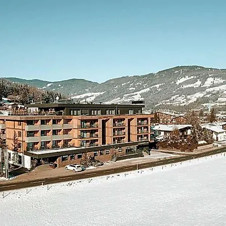 Alpenparks Hotel&apartment Taxacher Hotel Kirchberg in Tirol