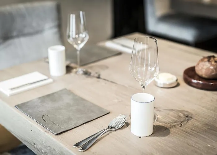 Hotel Alpenparks & Taxacher 5*