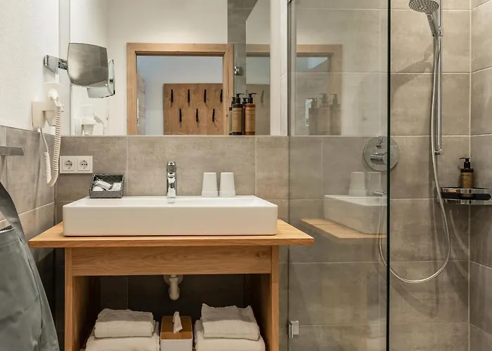 Alpenparks & Taxacher Hotel