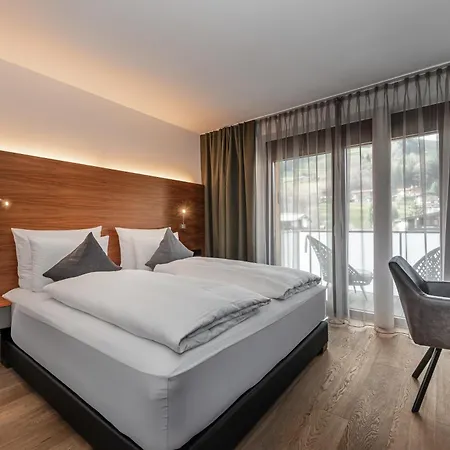 Hotel Alpenparks & Taxacher Kirchberg in Tirol