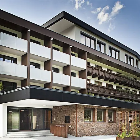 Alpenparks & Taxacher Hotel 5*