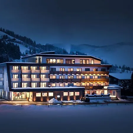 Alpenparks & Taxacher 5* Kirchberg in Tirol